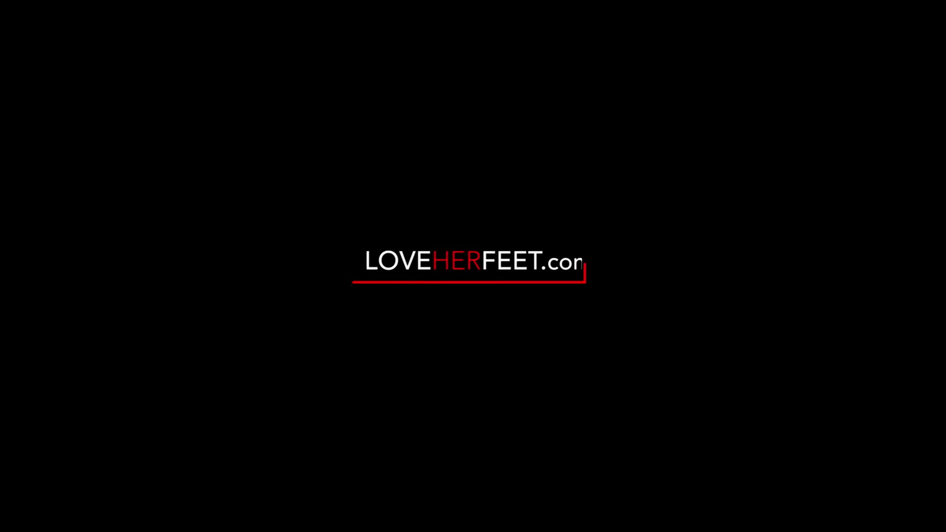 LoveHerFeet-EvelineDellai-MyDriverLovesMySexyFeet