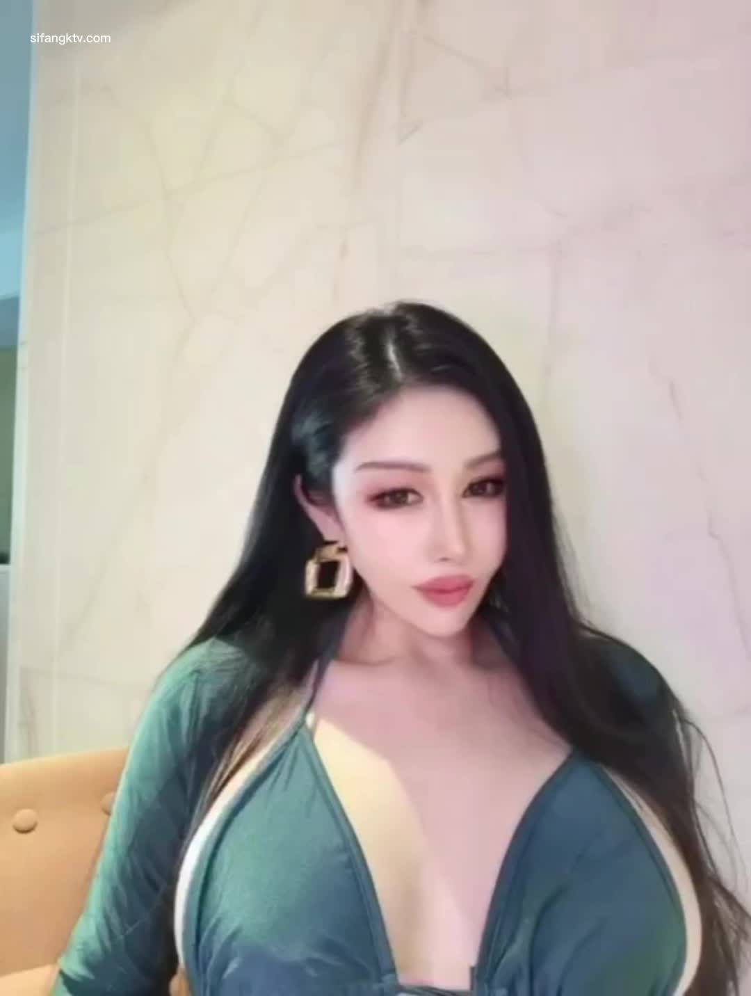 V16