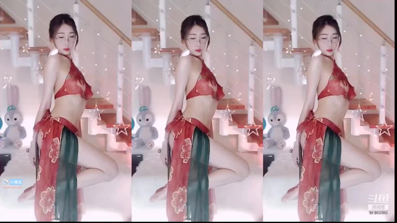 热舞主播 大尺度付费定制艳舞 露点抖奶裸舞 精华剪辑片段合集（全程无尿点 看个过瘾）【68v】 (39)