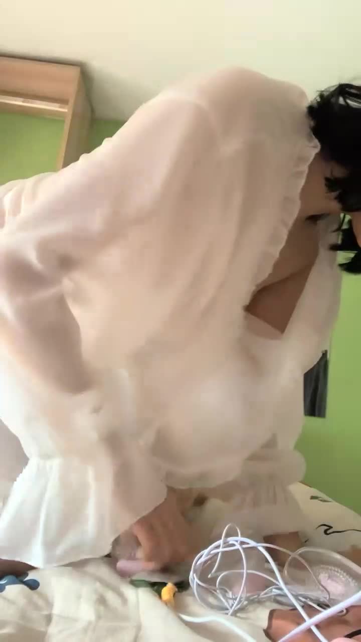 清纯校花学妹【藏娇闺女】宿舍偷播~沐浴道具抽插~激情啪啪【57V】 (7)
