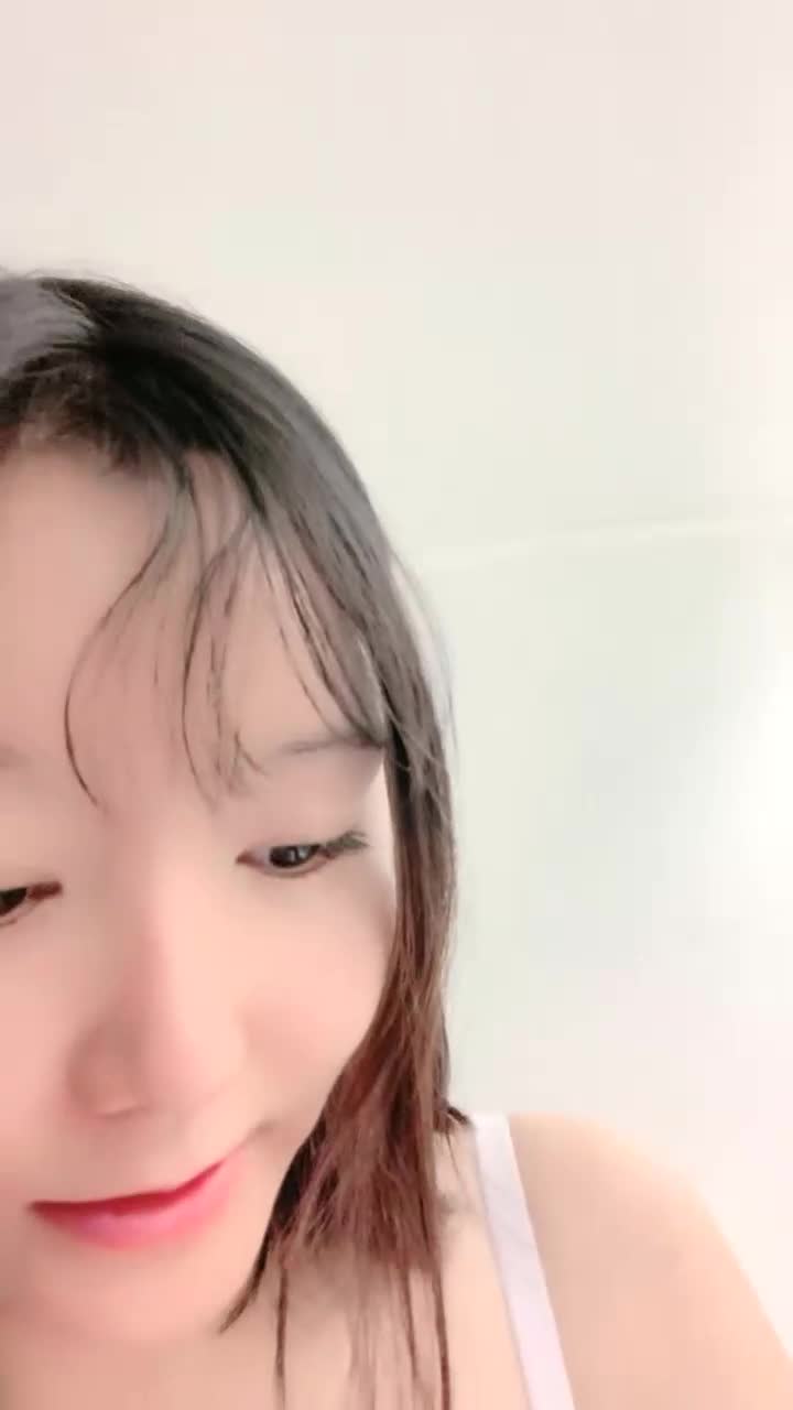 清纯校花学妹【藏娇闺女】宿舍偷播~沐浴道具抽插~激情啪啪【57V】 (28)