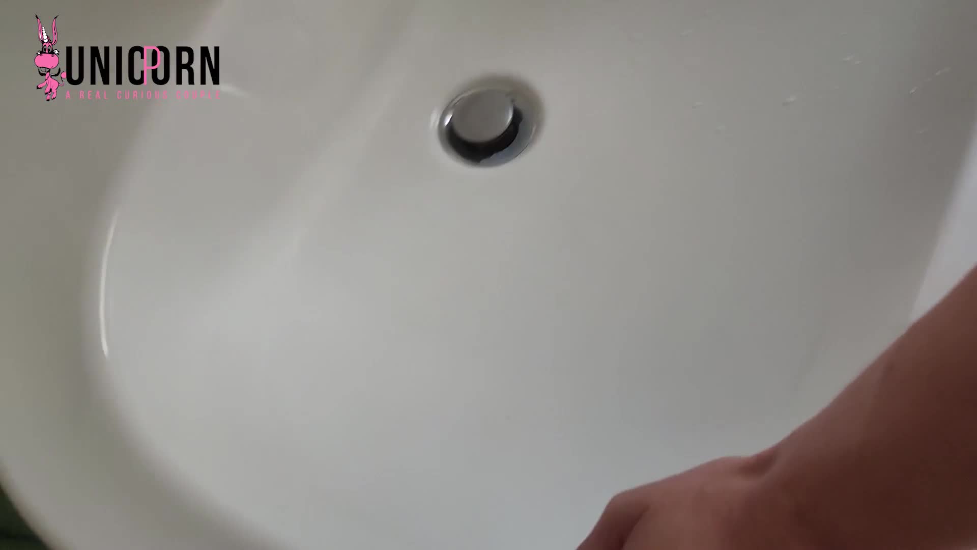 TOOTH brush CUM cleaning a MESSY BLOWJOB story. RIMMING his ASS Toothpaste (ph5eca7564db922)