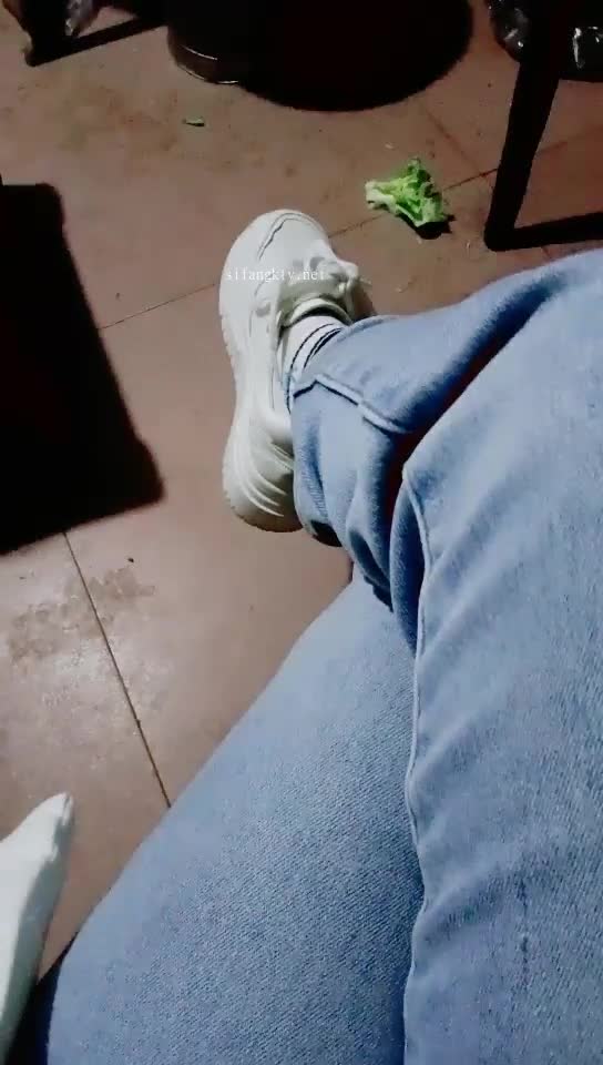 1 (19)