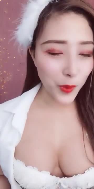 1 (32)