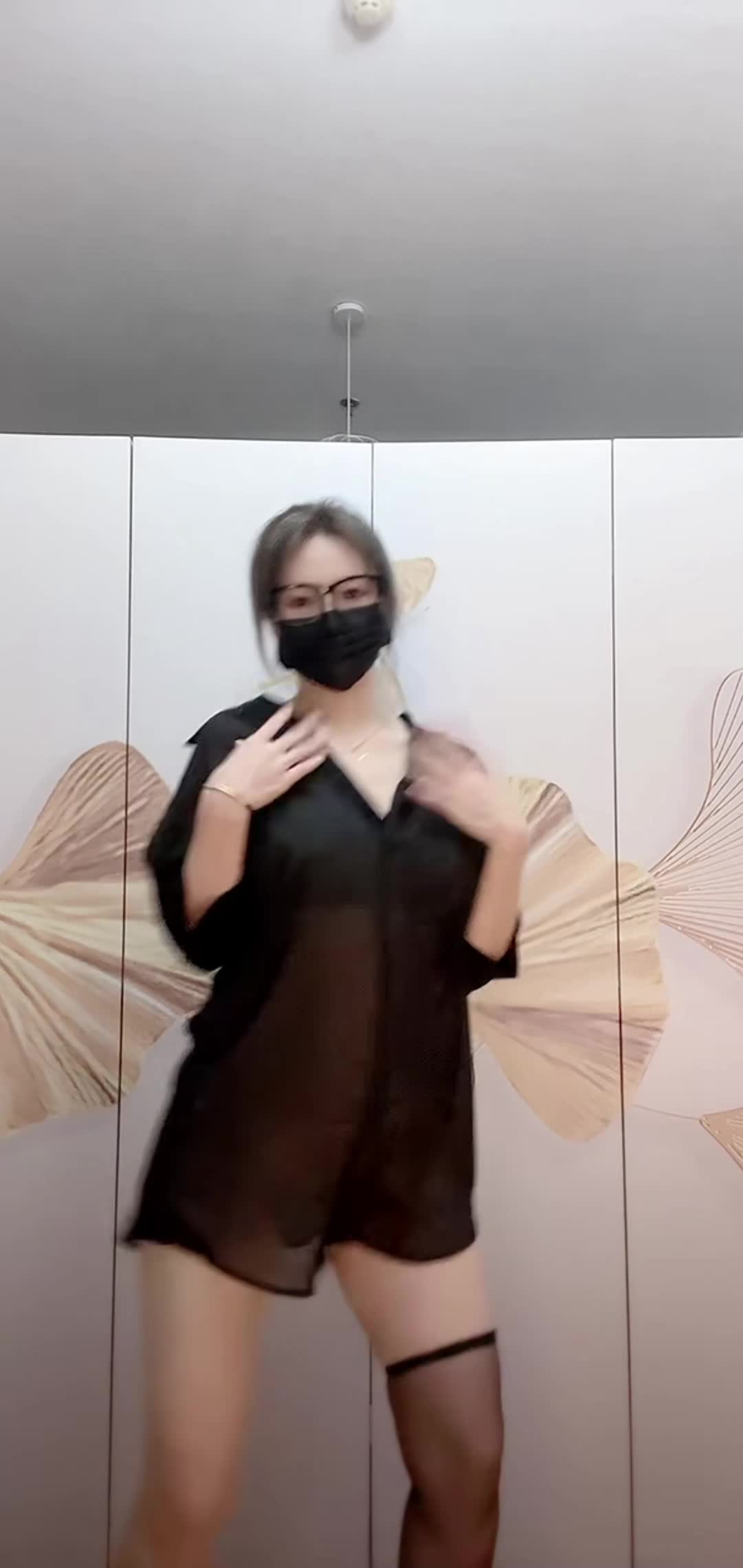 小阿姨 开火车