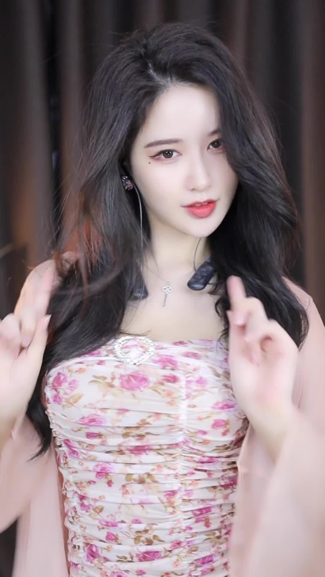 1 (100)