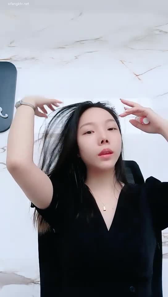 1 (19)