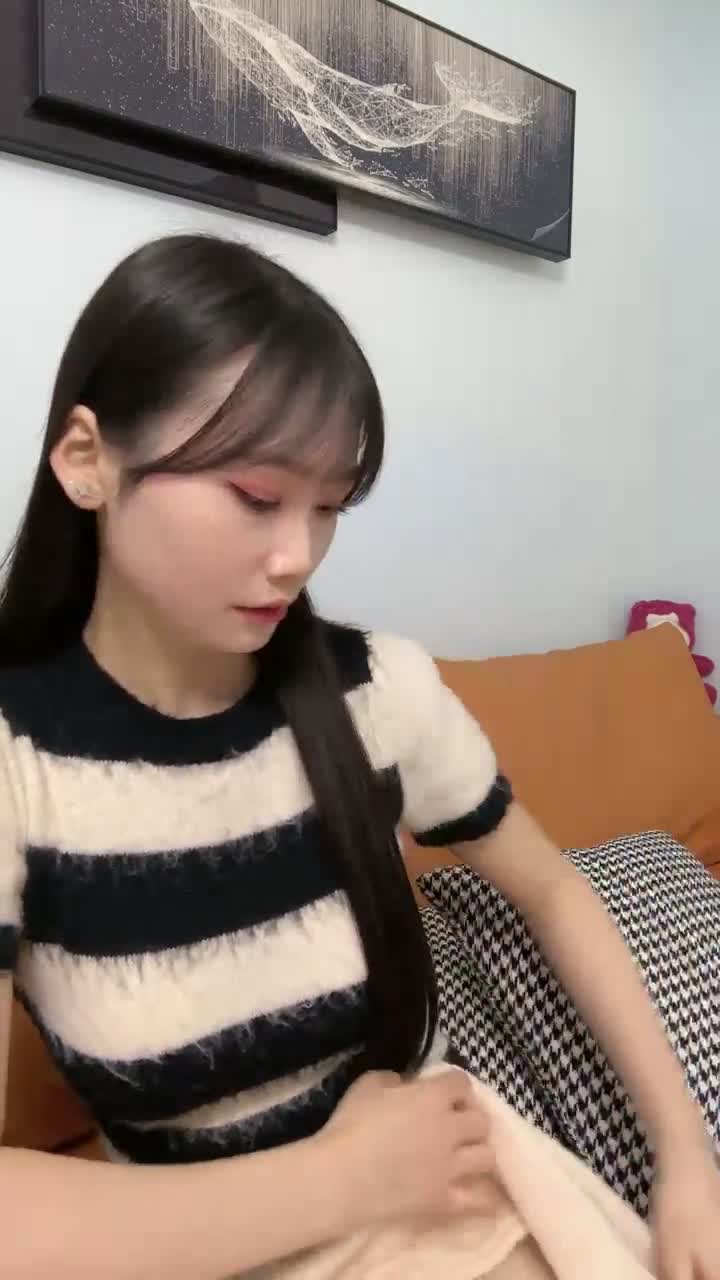 1 (11)
