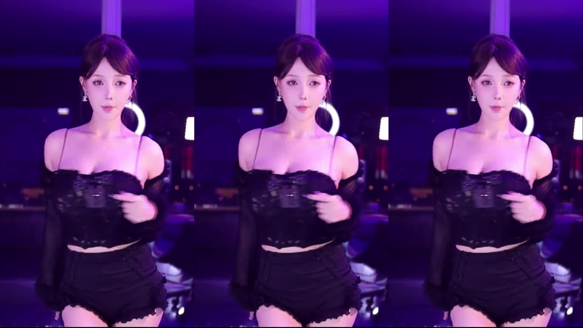 (73)