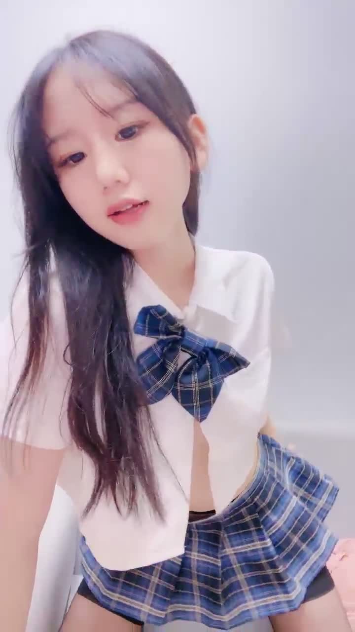 1 (10)