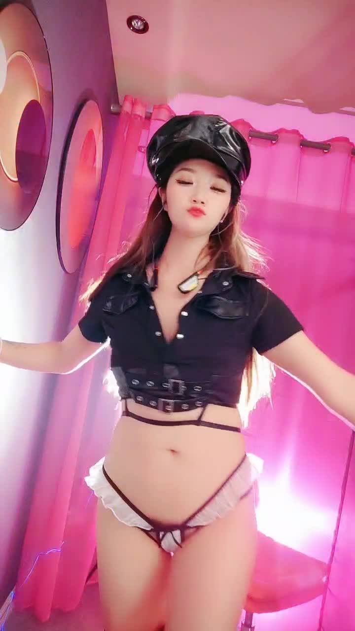 1 (23)