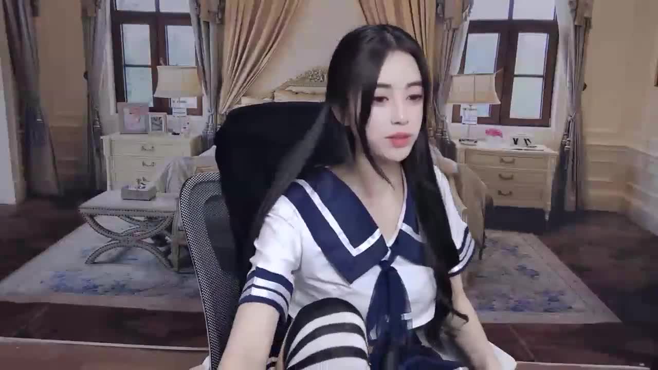 1 (18)