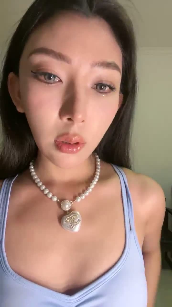 1 (23)