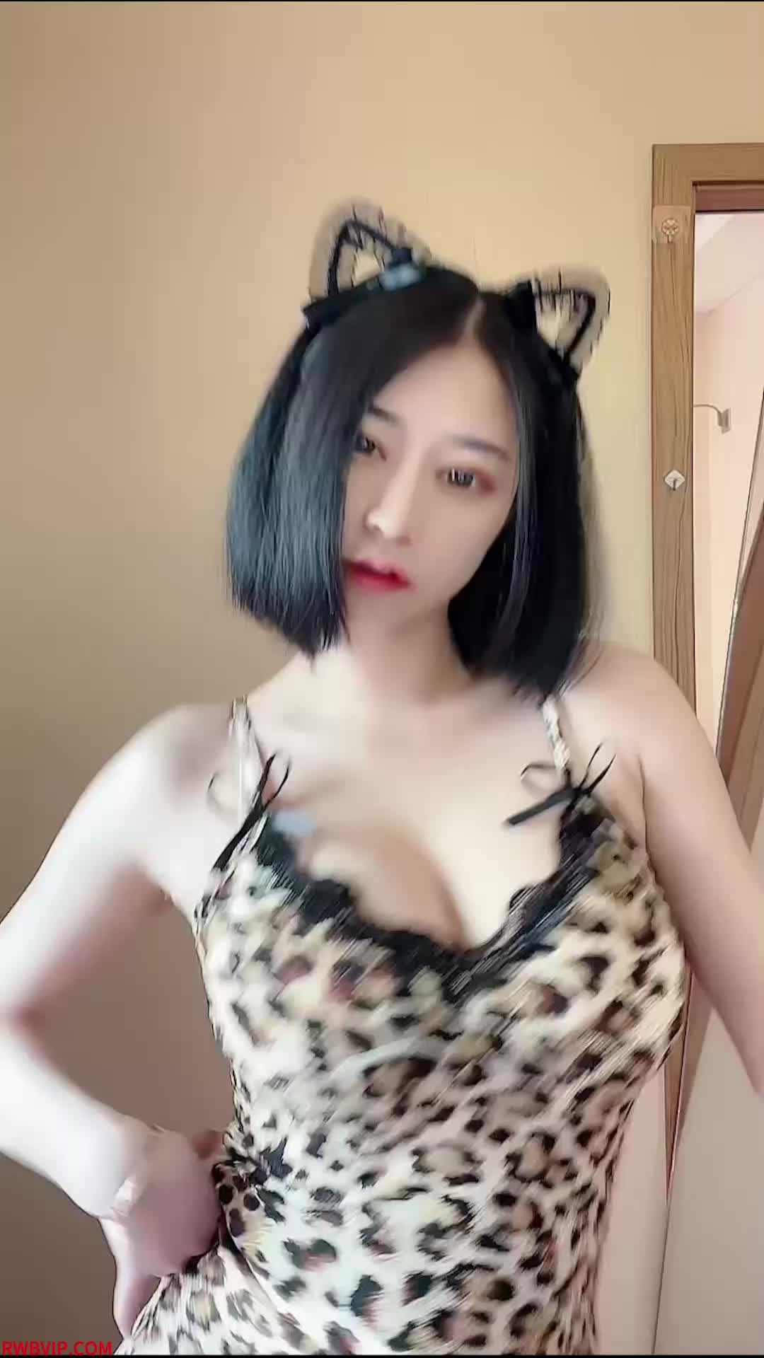 (34)