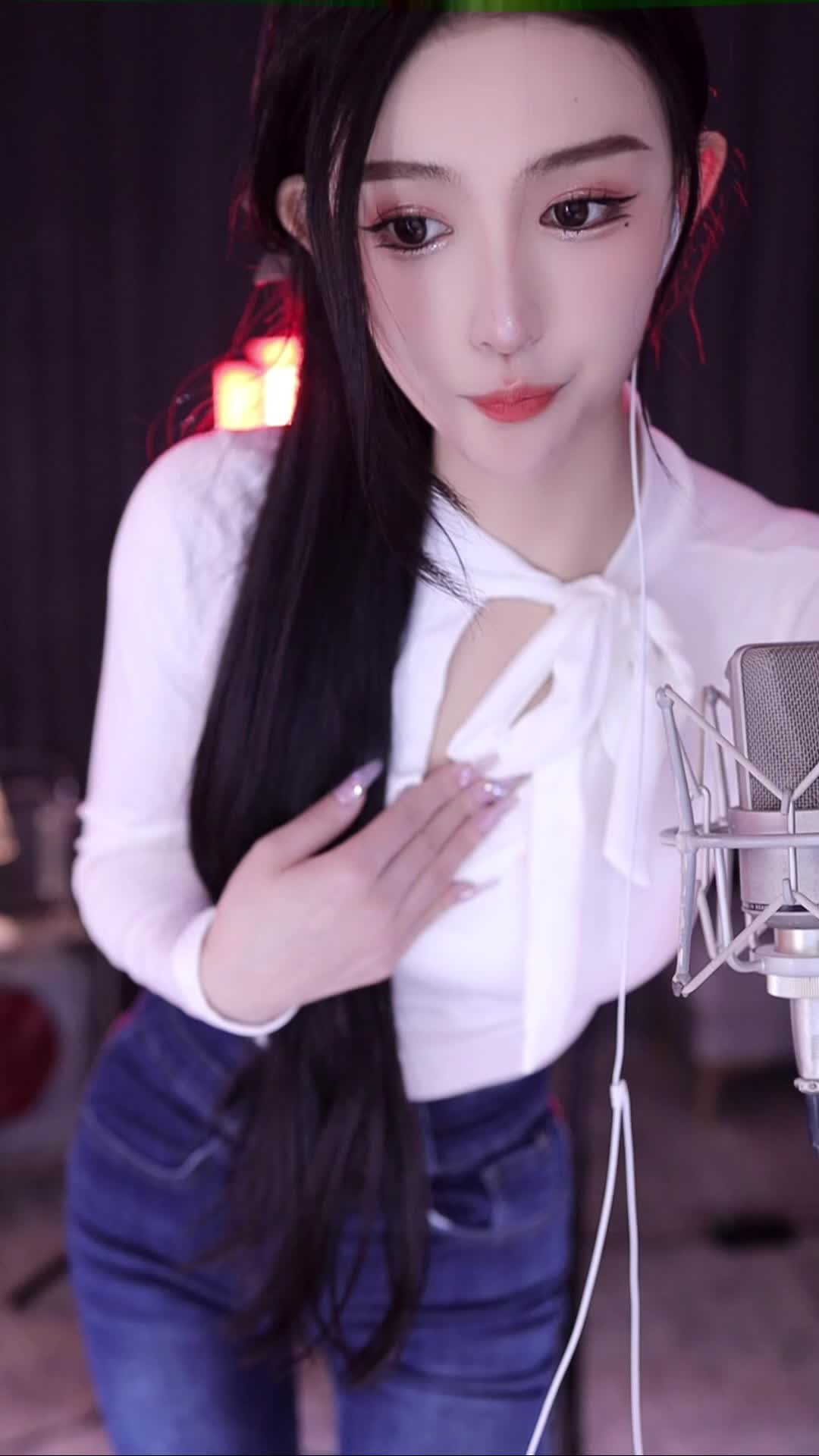 1 (10)