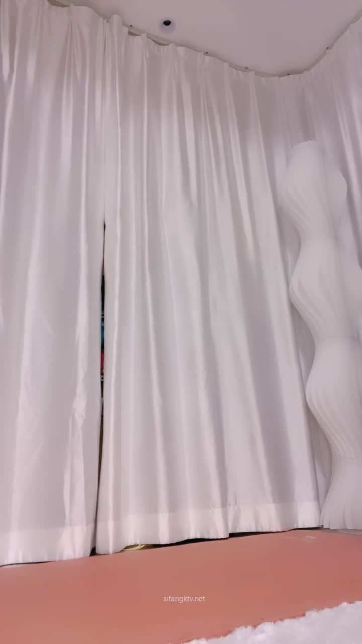 1 (32)