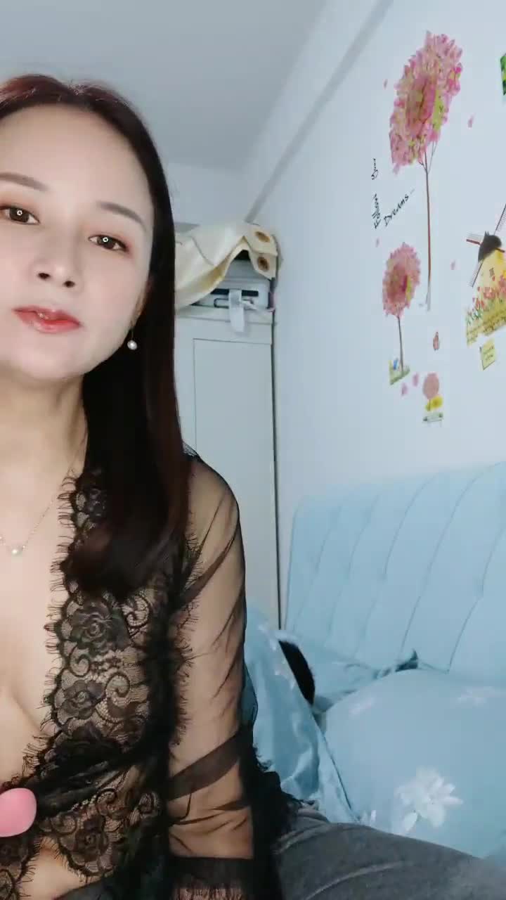 1 (18)