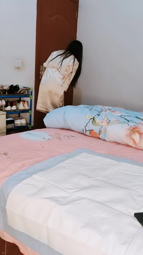 1 (8)