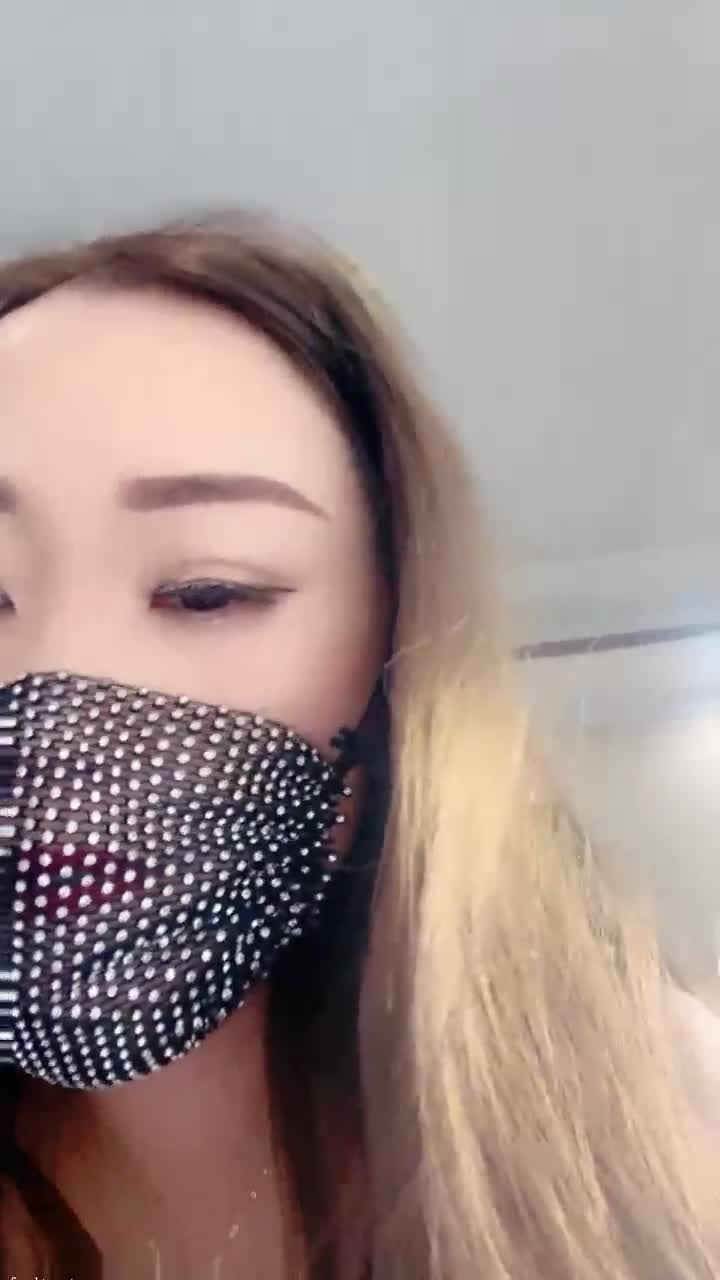 1 (16)
