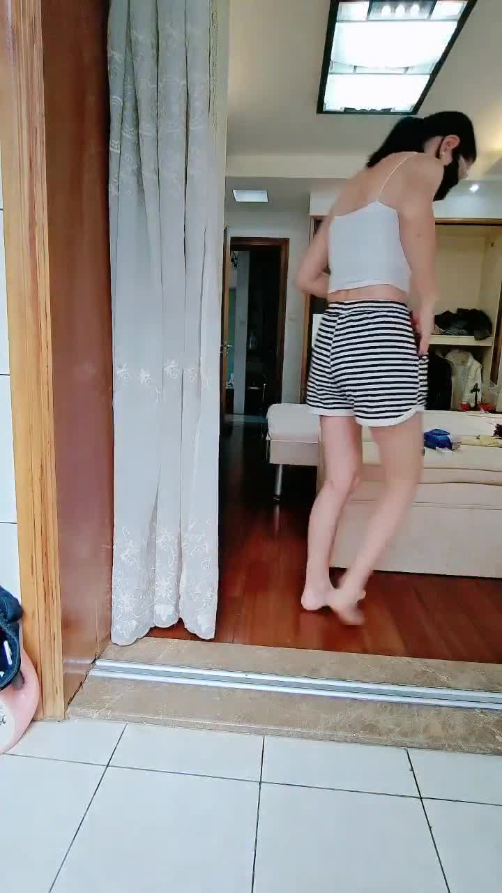 1 (22)