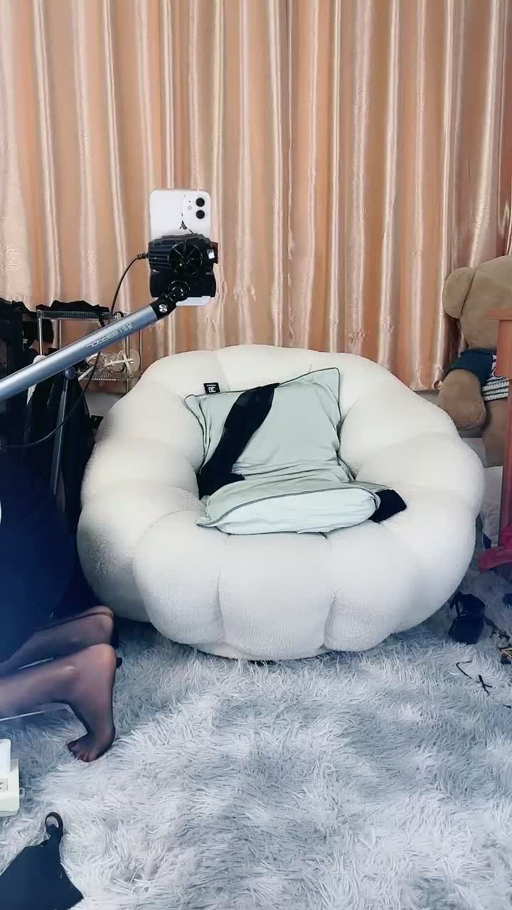 1 (16)