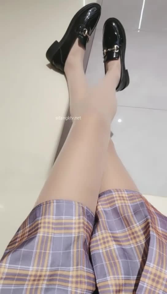 1 (11)