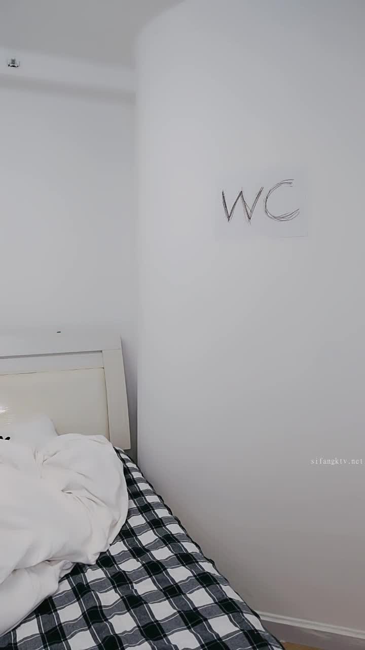 1 (15)
