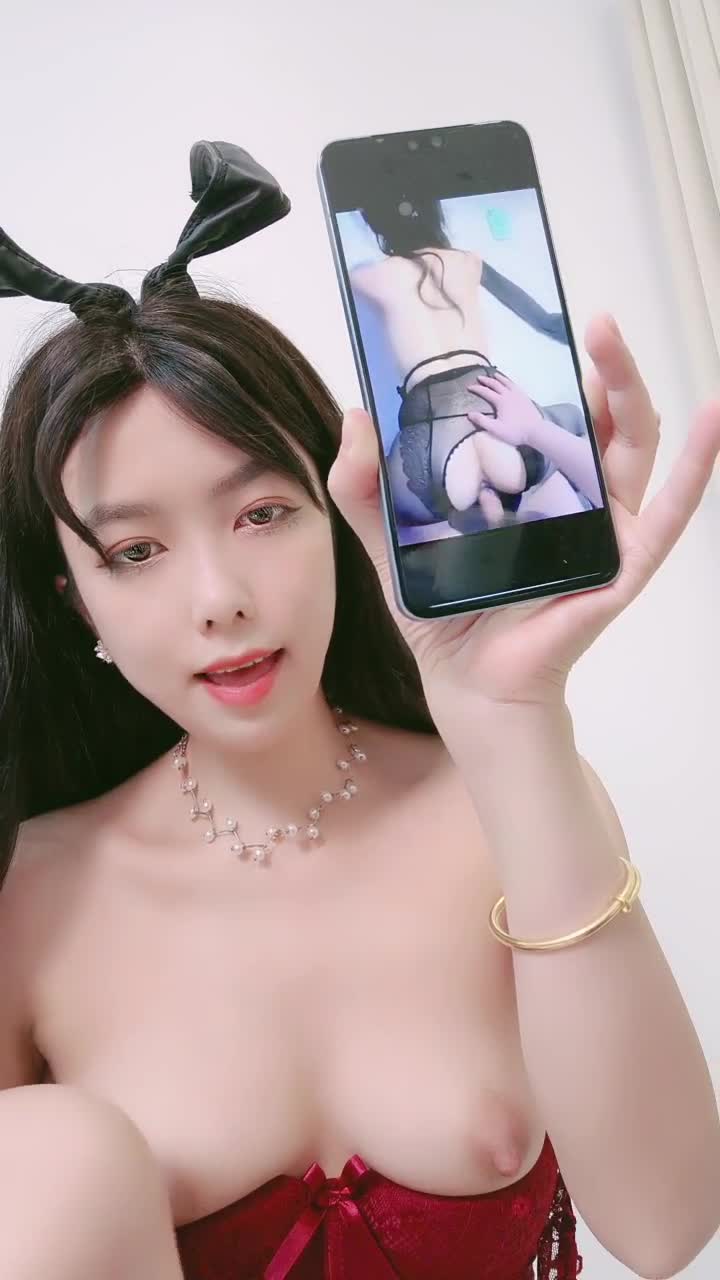 1 (22)