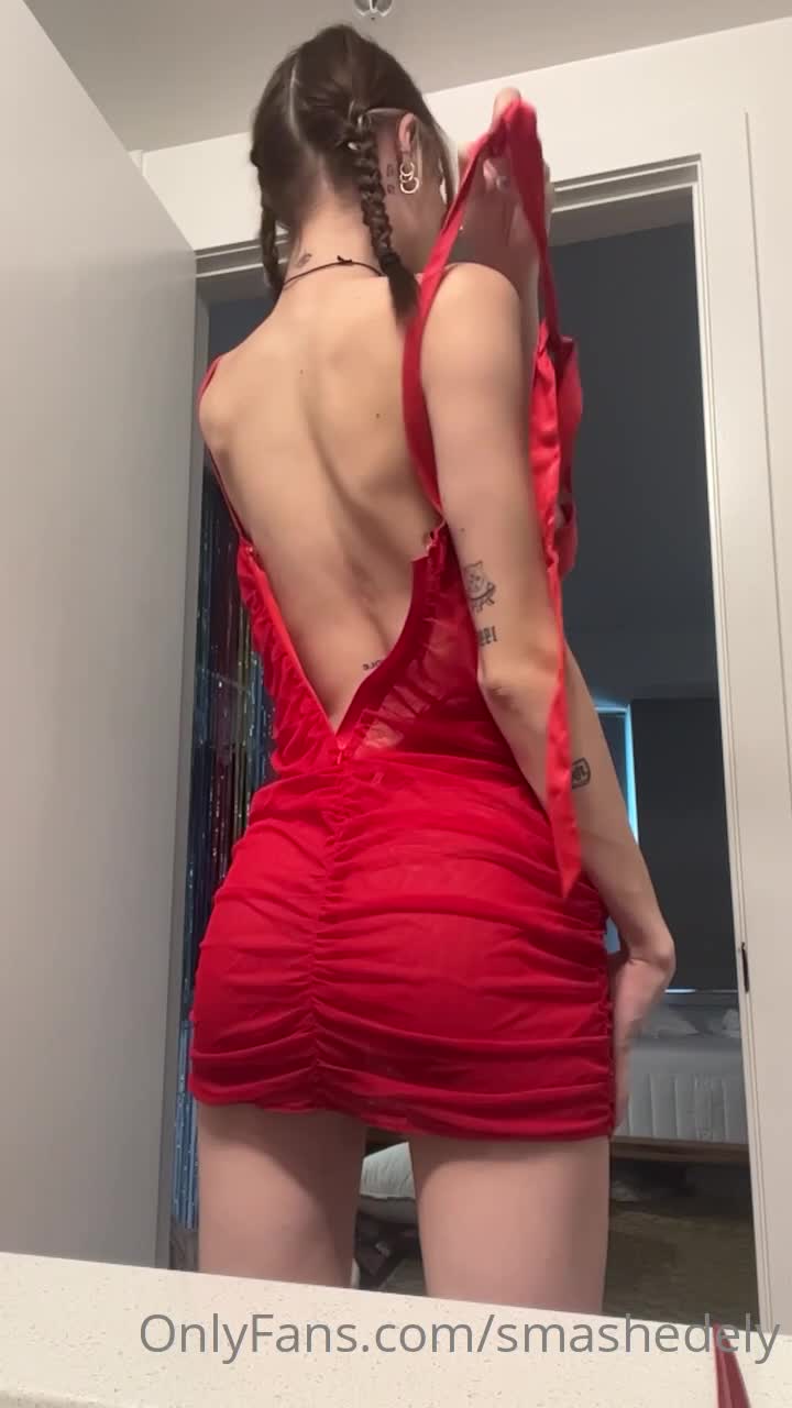 (44)