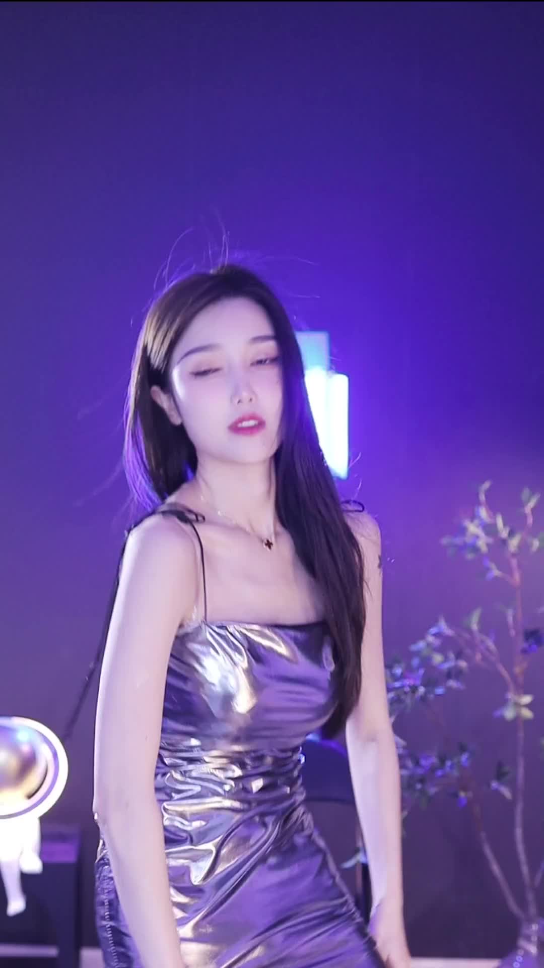 1 (34)