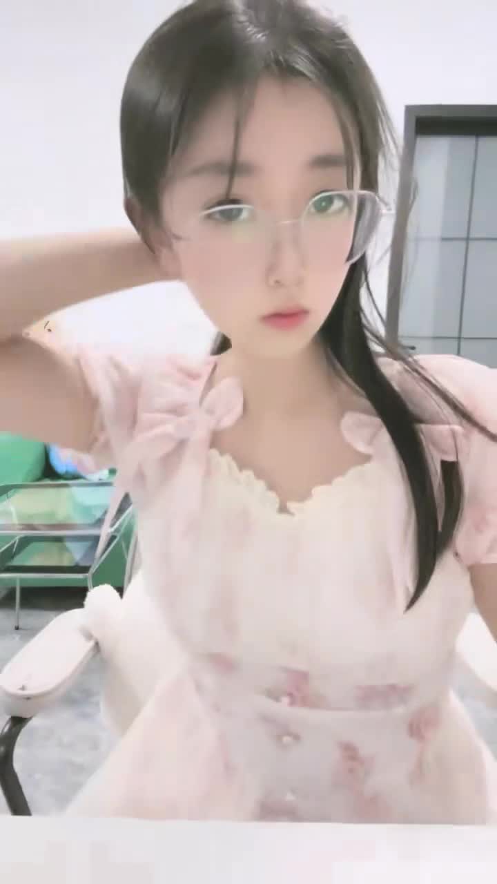 1 (28)