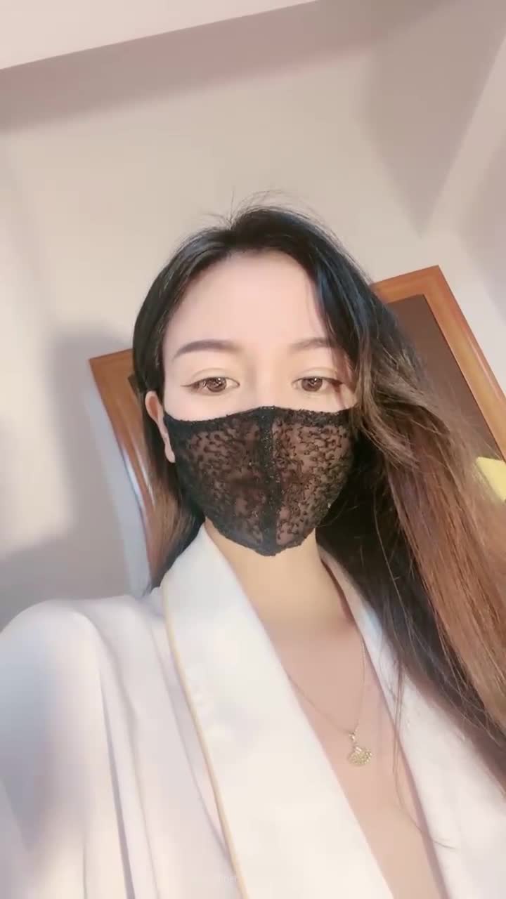 1 (16)