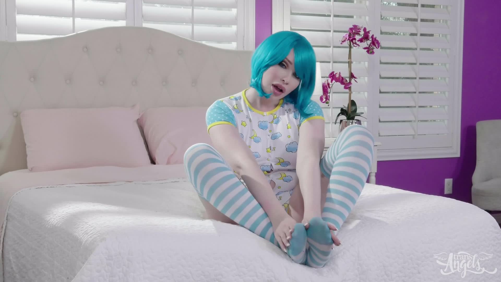 1 (2)