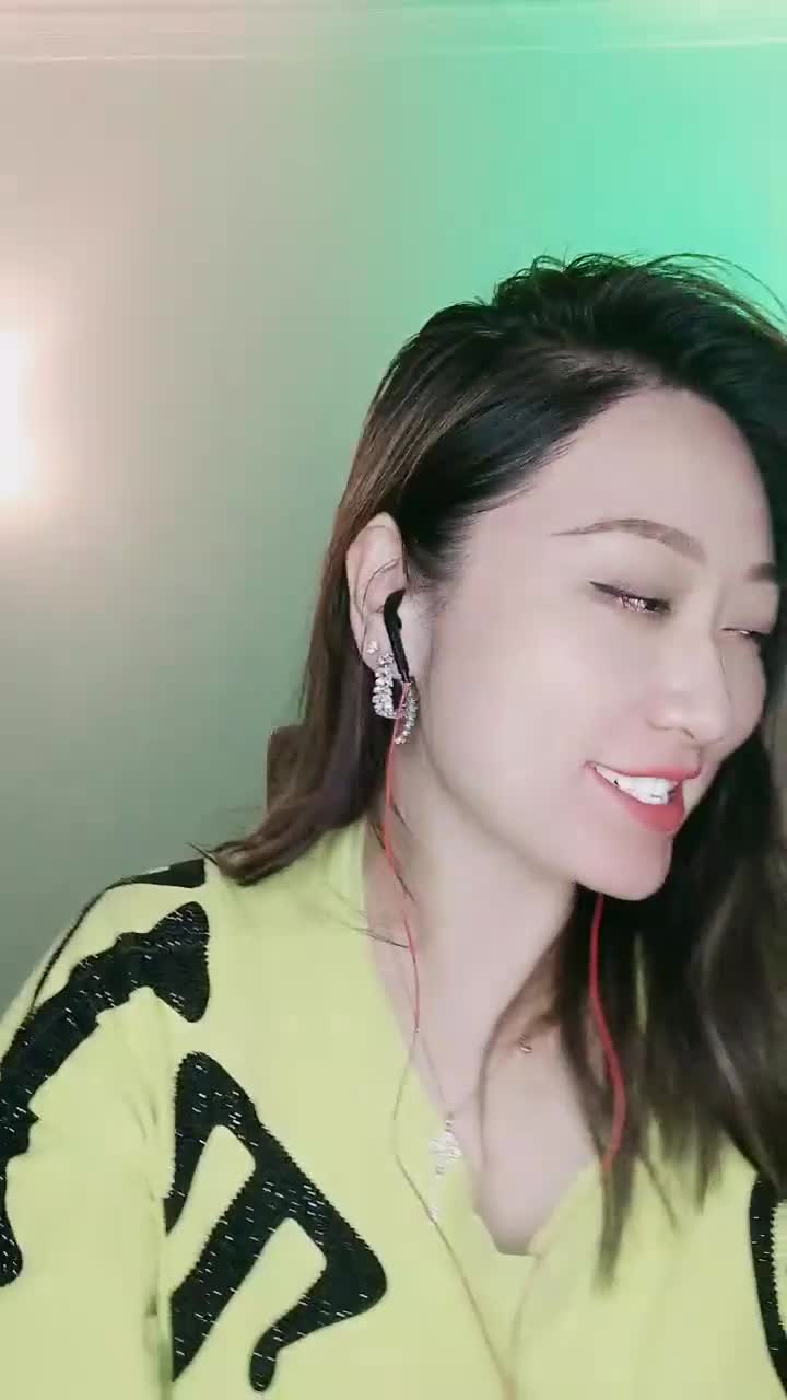 1 (37)