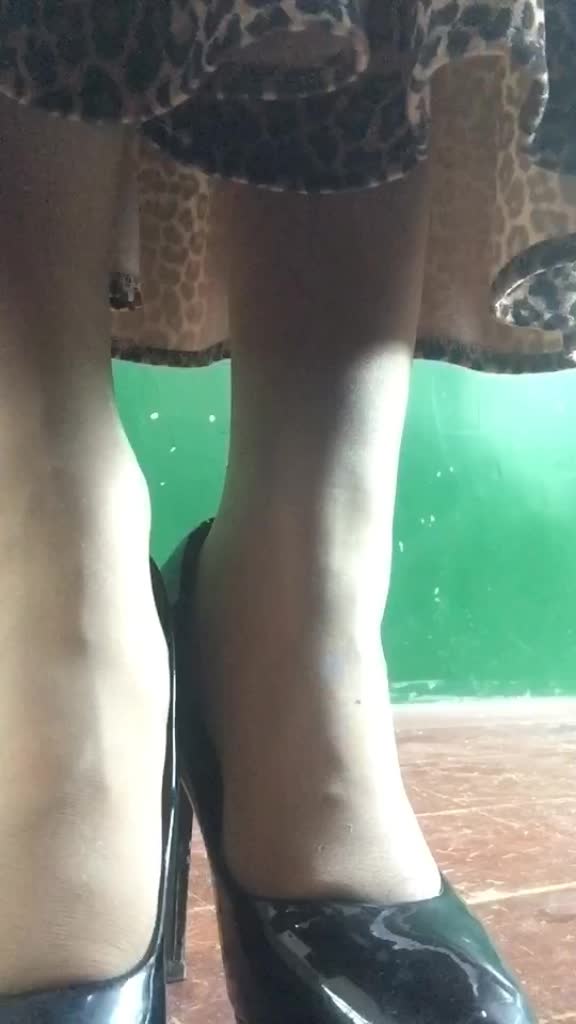 teacher389