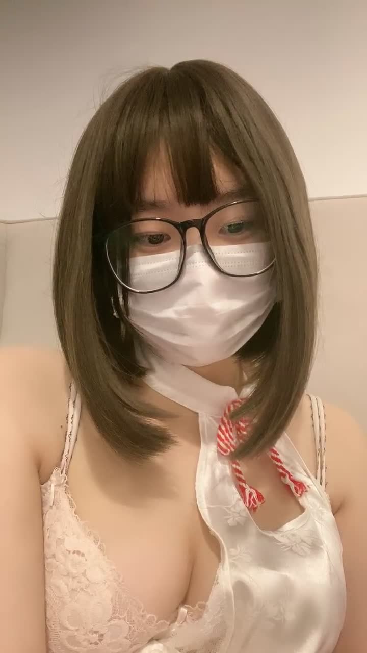 1 (16)