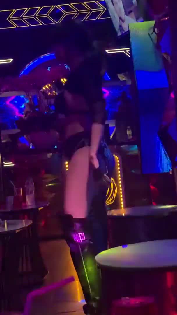 1 (40)