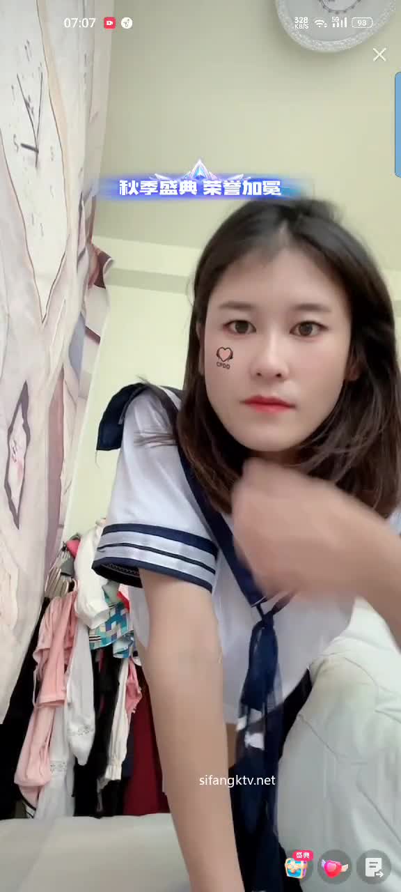 dy (727)
