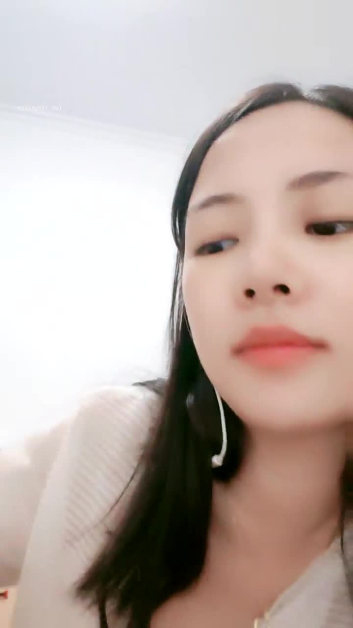 1 (18)