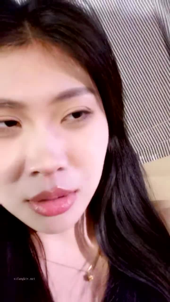 1 (19)