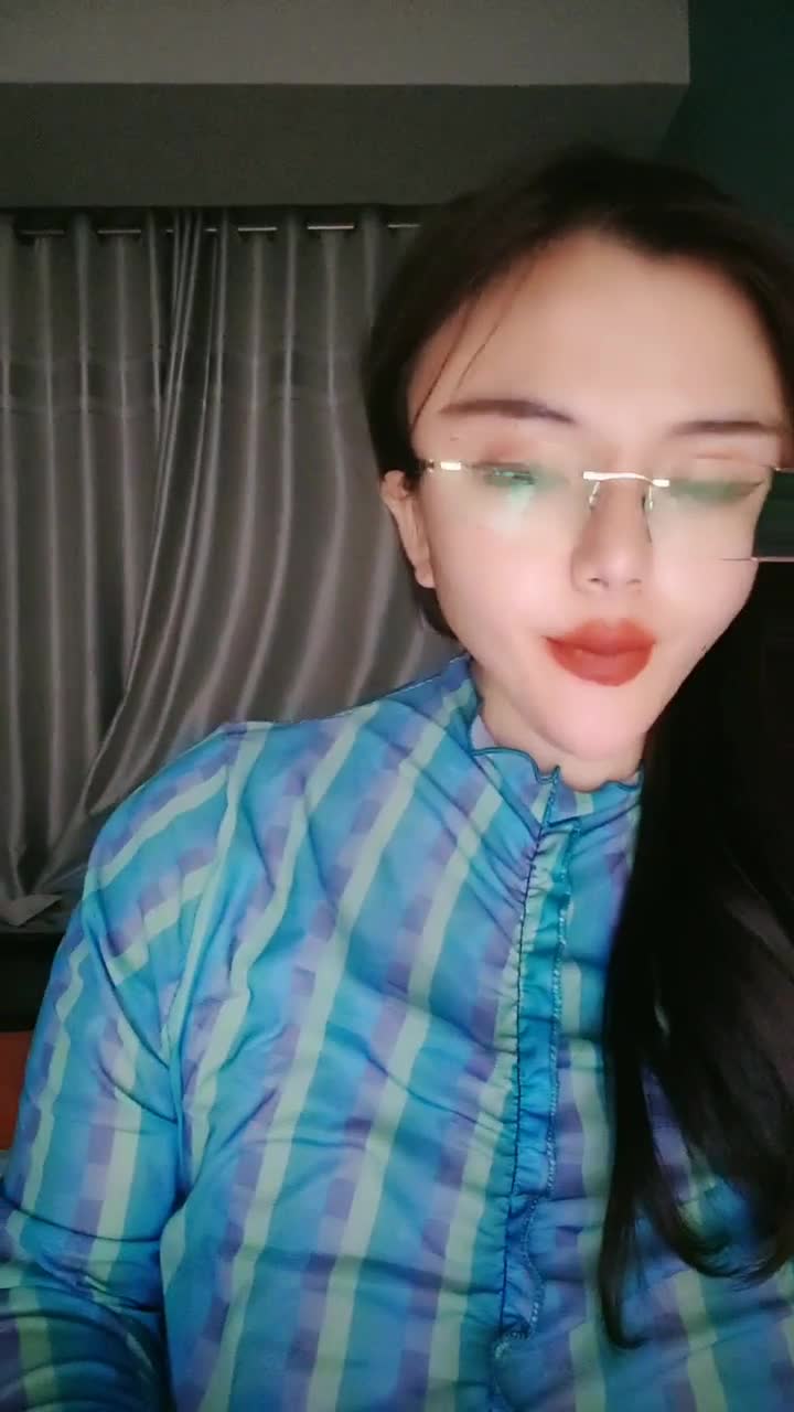1 (8)