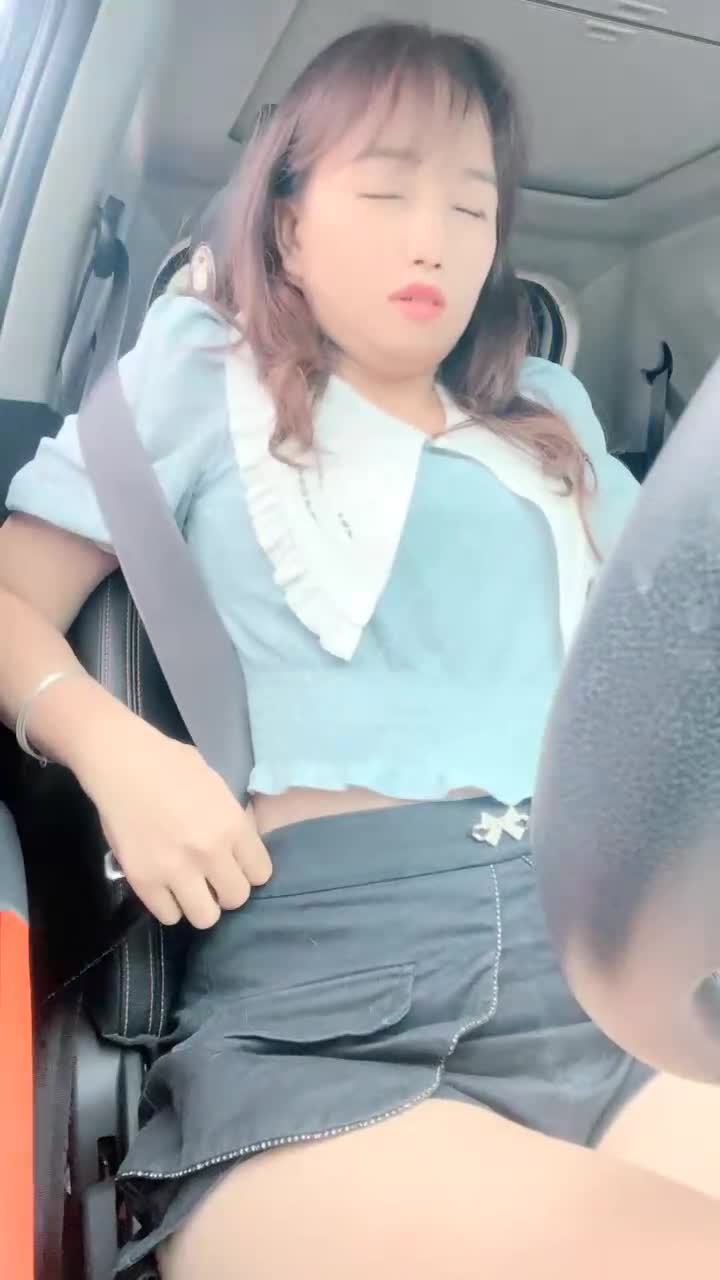1 (8)