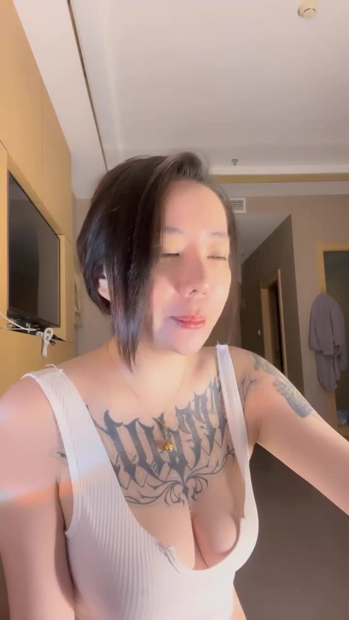1 (17)