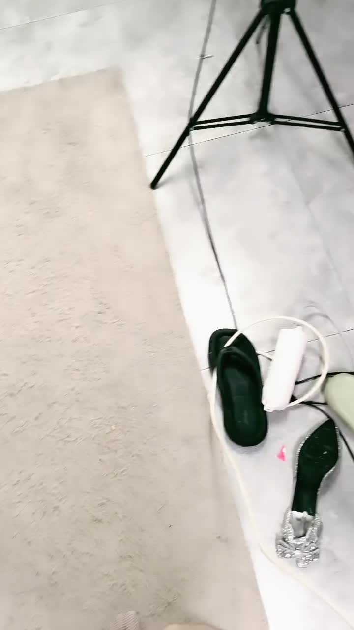 2 (8)