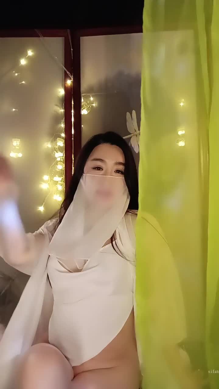 1 (25)