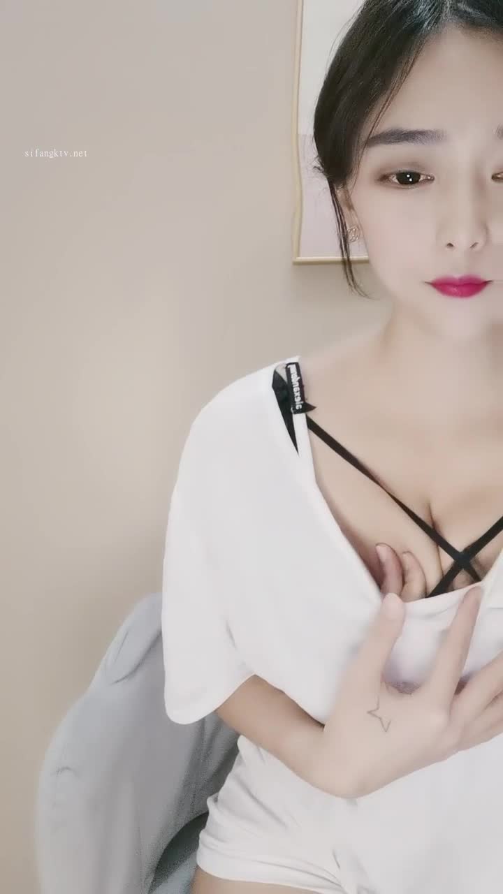 1 (16)