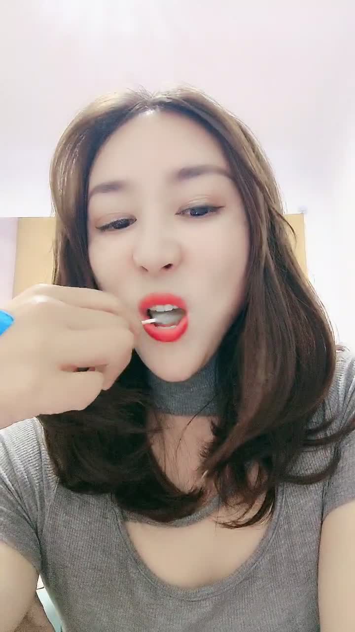  (12)
