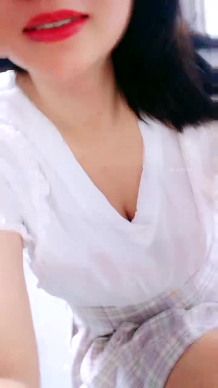  (9)