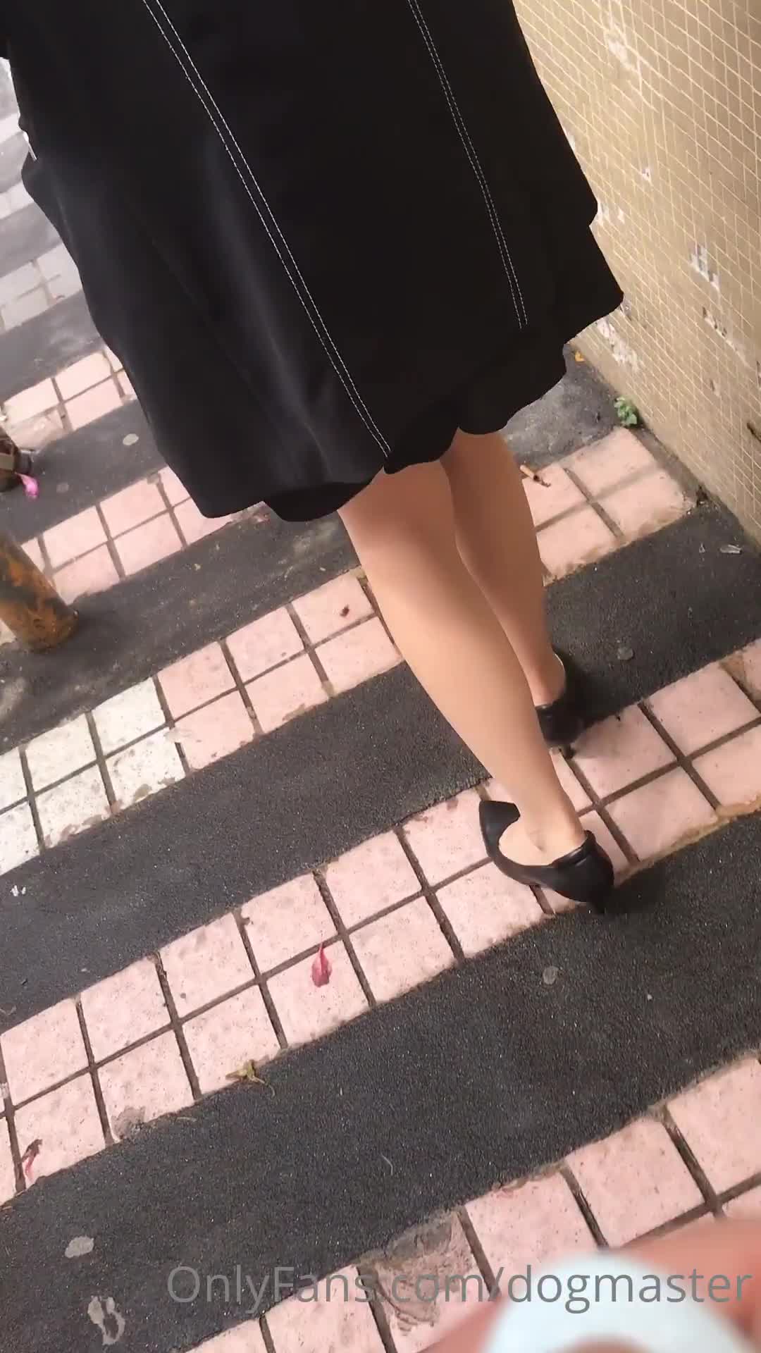 V99