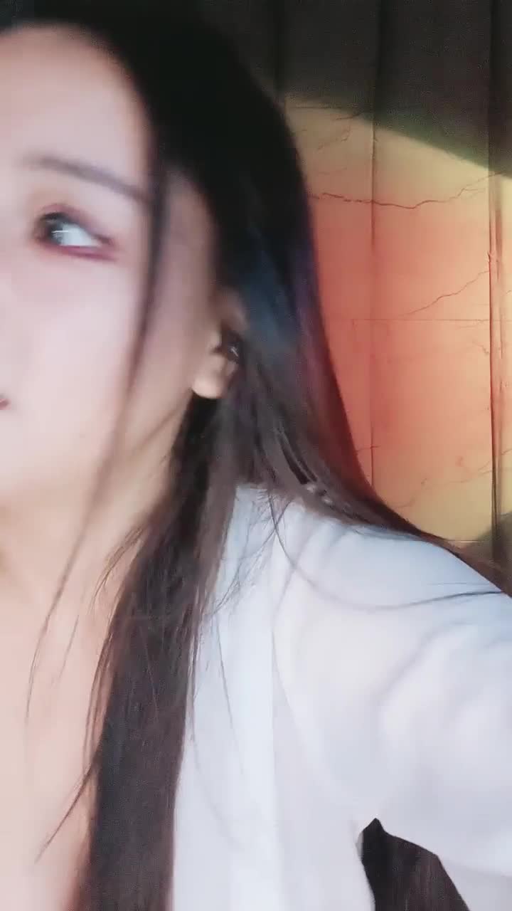  (12)